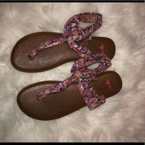 Sanuk sandals